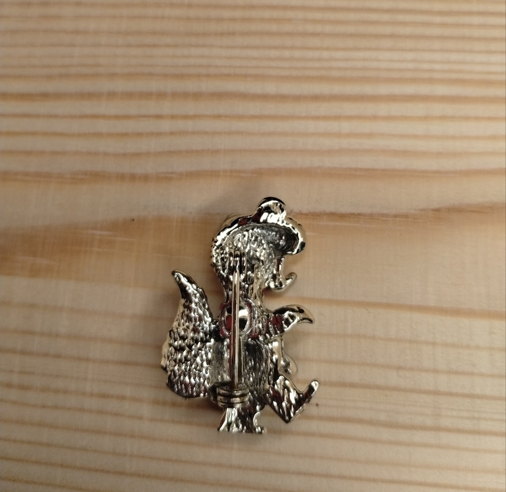Skunk Brooch Pin - Picture 2 of 3